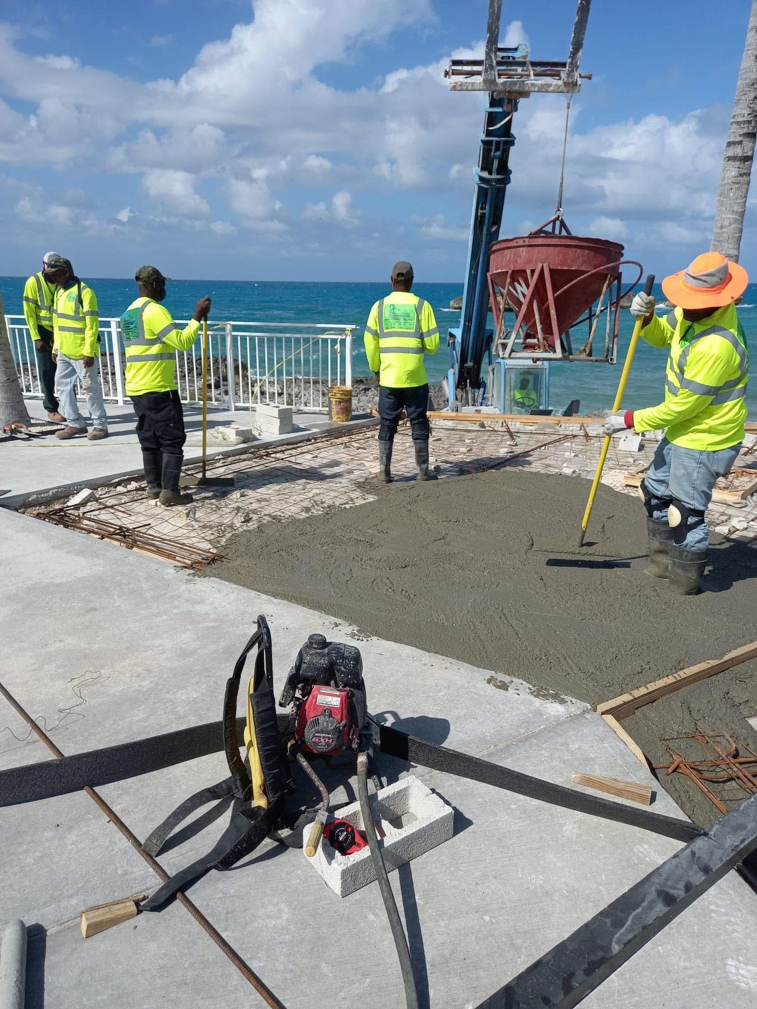 Oceanfront slab pour — Cable Beach